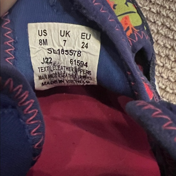 Saucony Kids Floral Multicolor Sandals - Picture 2 of 7